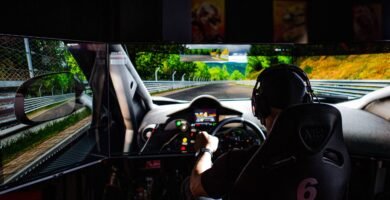 https://www.worldofracing.com/ picture of raging simulator